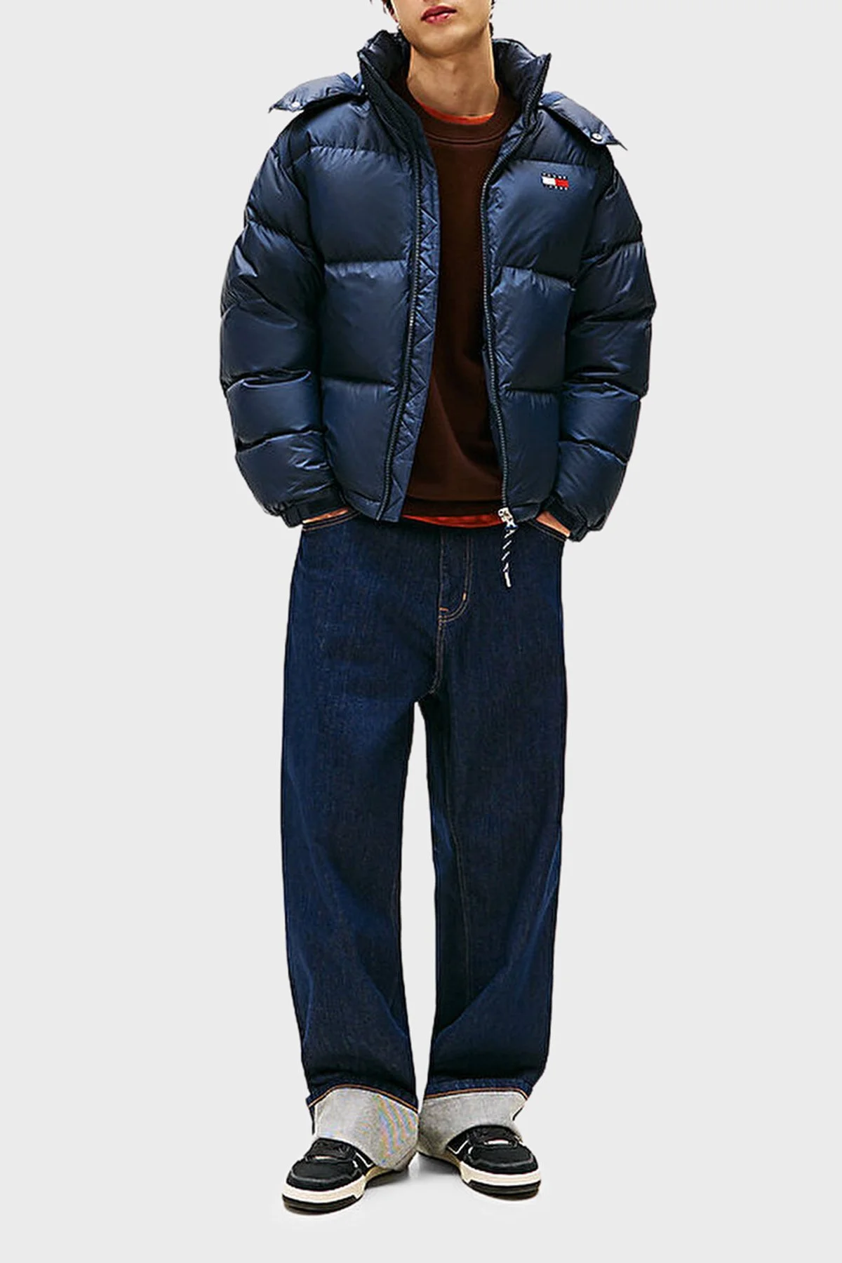 Tommy Jeans Relaxed Fit Çıkarılabilir Kapüşonlu Su İtici Şişme Erkek Mont DM0DM22036 C1G LACİVERT - 2