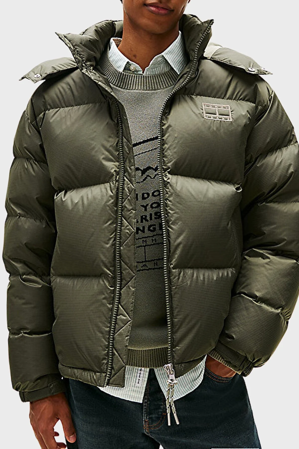 Tommy Jeans Relaxed Fit Çıkarılabilir Kapüşonlu Su İtici Şişme Erkek Mont DM0DM22036 MRH KOYU YEŞİL - 1