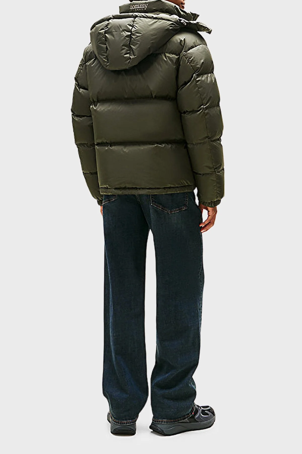 Tommy Jeans Relaxed Fit Çıkarılabilir Kapüşonlu Su İtici Şişme Erkek Mont DM0DM22036 MRH KOYU YEŞİL - 3