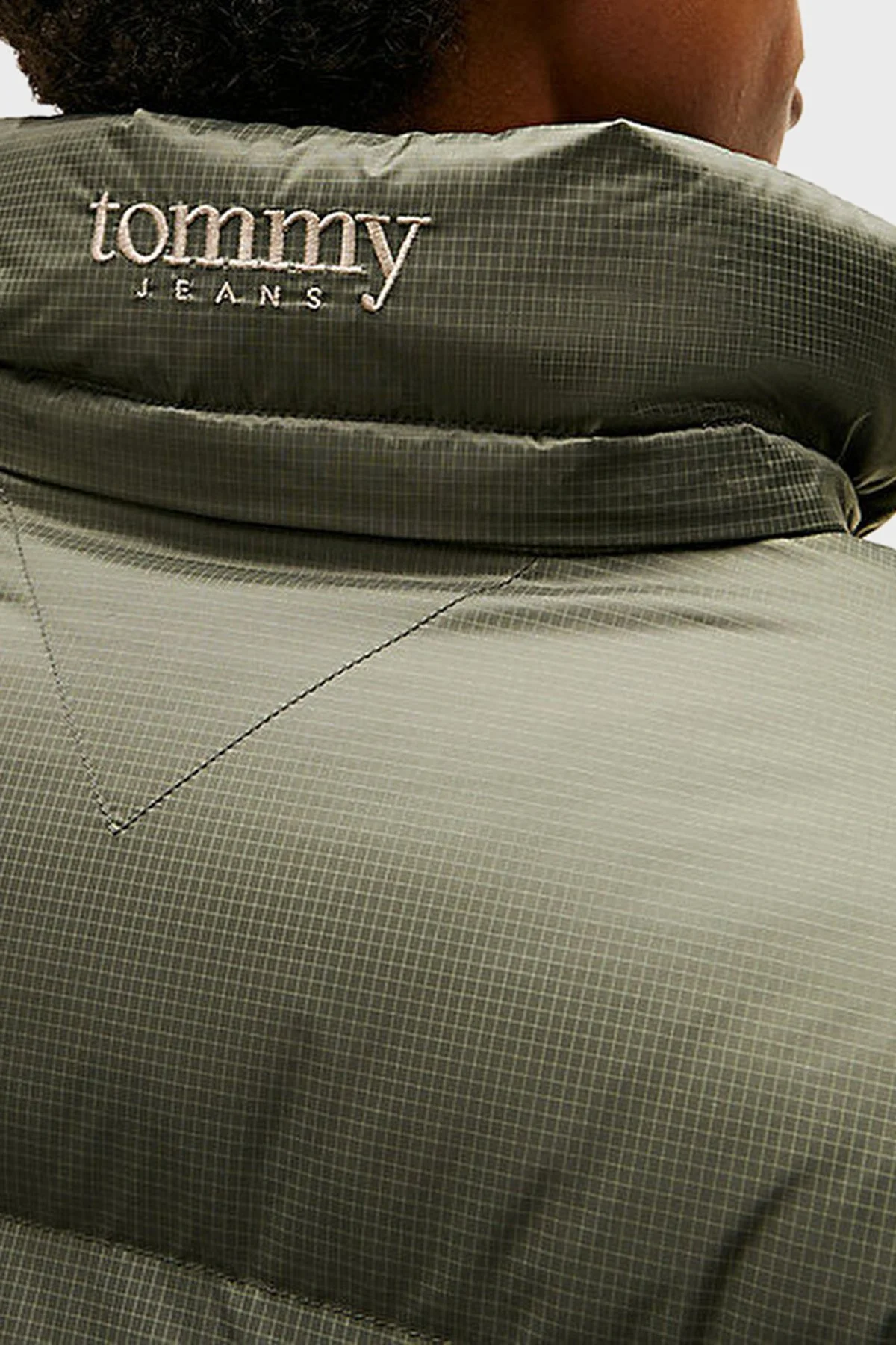 Tommy Jeans Relaxed Fit Çıkarılabilir Kapüşonlu Su İtici Şişme Erkek Mont DM0DM22036 MRH KOYU YEŞİL - 5