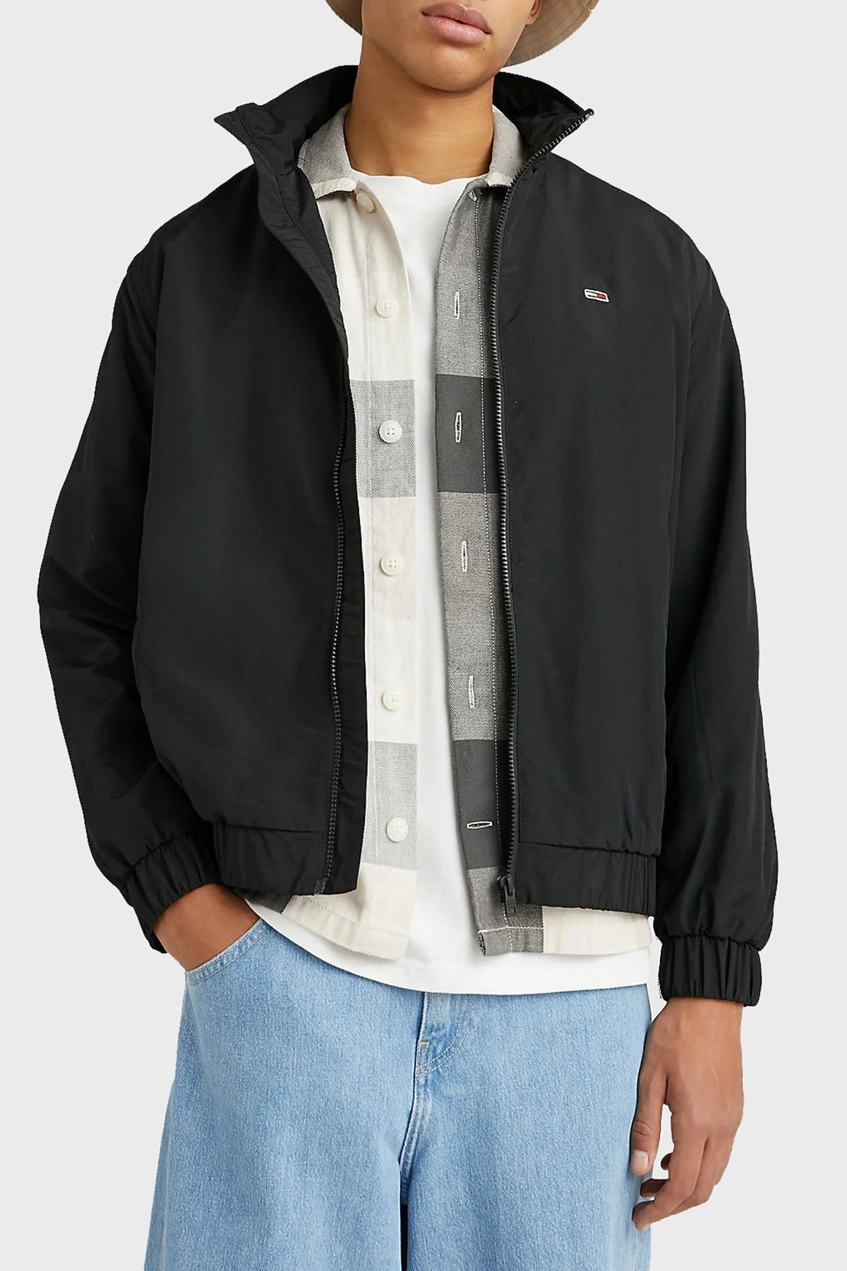 Tommy Jeans Relaxed Fit Fermuarlı Mevsimlik Erkek Mont DM0DM15916 BDS SİYAH - 1