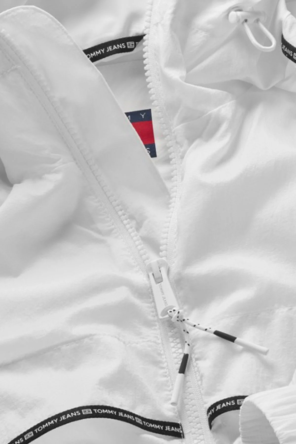 Tommy Jeans Relaxed Fit Kapüşonlu İnce Erkek Mont DM0DM18697 YBR BEYAZ - 4