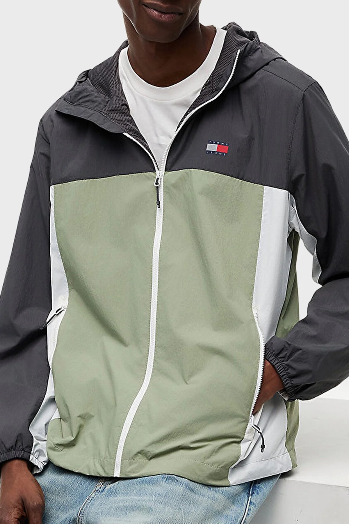 Tommy Jeans Relaxed Fit Kapüşonlu Su İtici Erkek Mont DM0DM23223 0H7 Koyu yeşil - 4