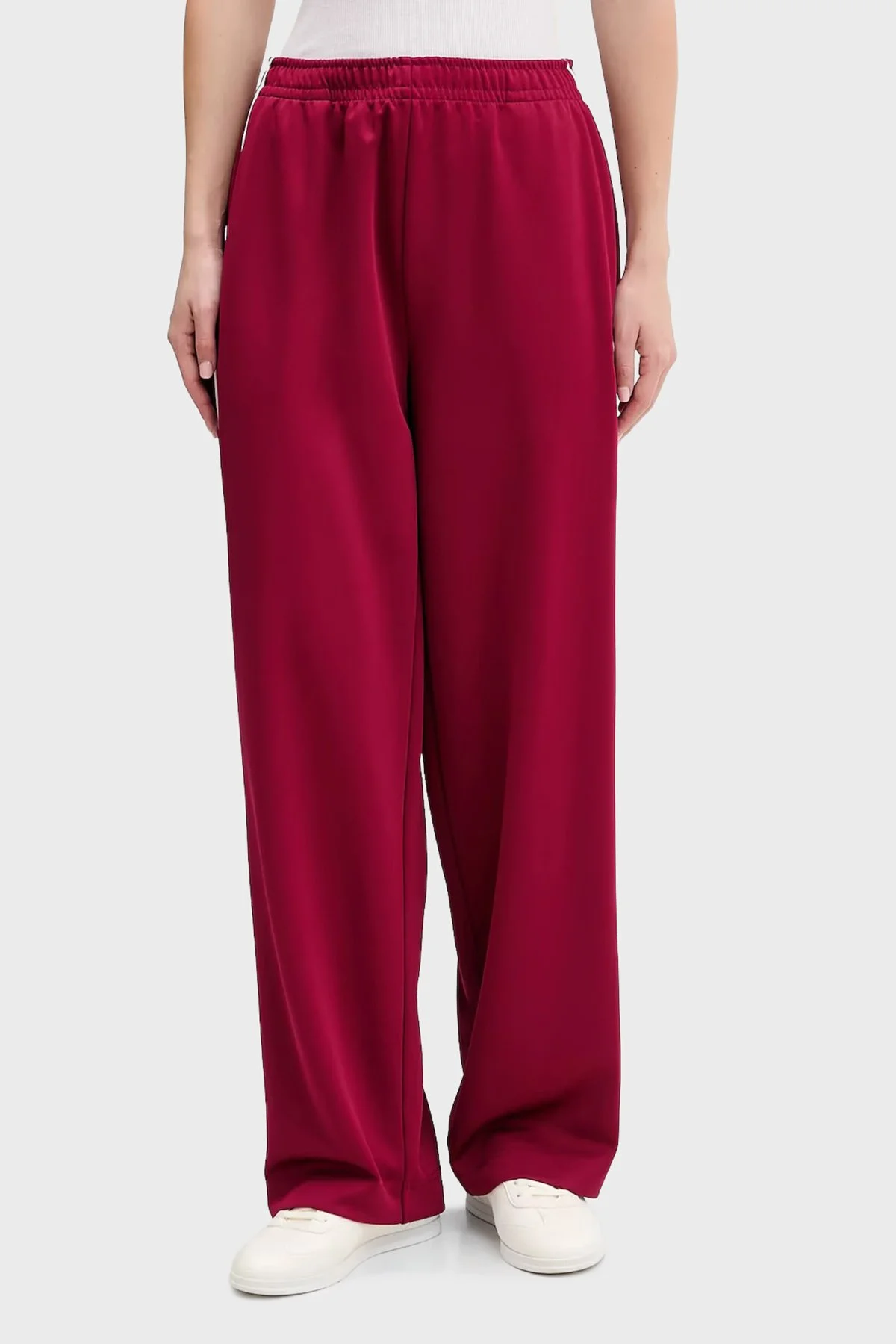 Tommy Jeans Relaxed Fit Logolu Yüksek Bel Bayan Pantolon DW0DW22633 VLC VİŞNE - 1