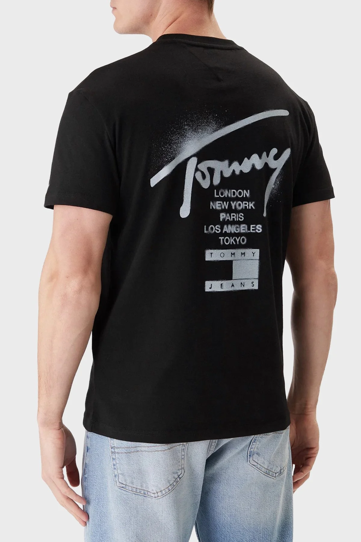 Tommy Jeans Sırt Baskılı Pamuklu Regular Fit Bisiklet Yaka Erkek T Shirt DM0DM22553 BDS SİYAH - 3