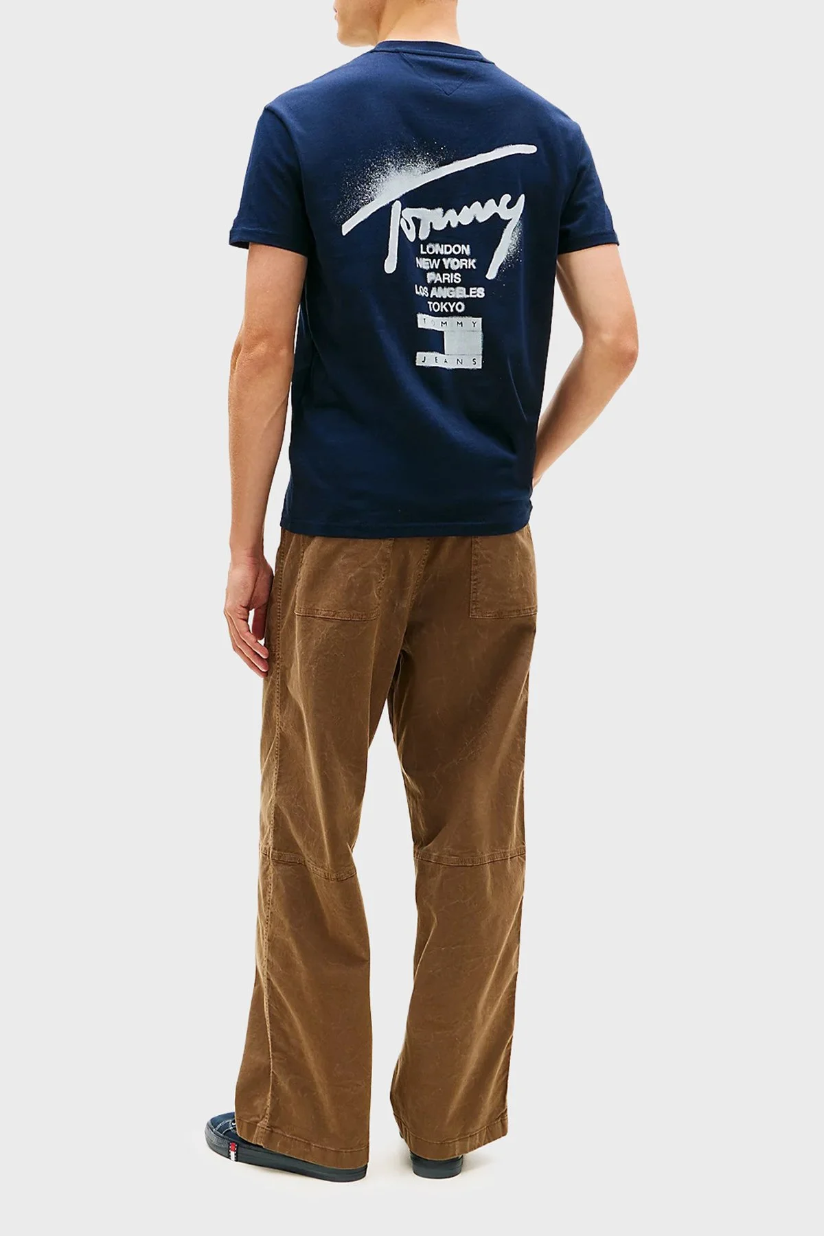 Tommy Jeans Sırt Baskılı Pamuklu Regular Fit Bisiklet Yaka Erkek T Shirt DM0DM22553 C1G LACİVERT - 3