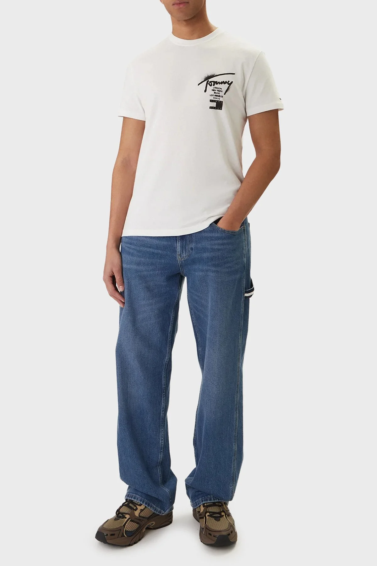 Tommy Jeans Sırt Baskılı Pamuklu Regular Fit Bisiklet Yaka Erkek T Shirt DM0DM22553 YBL BEYAZ - 2