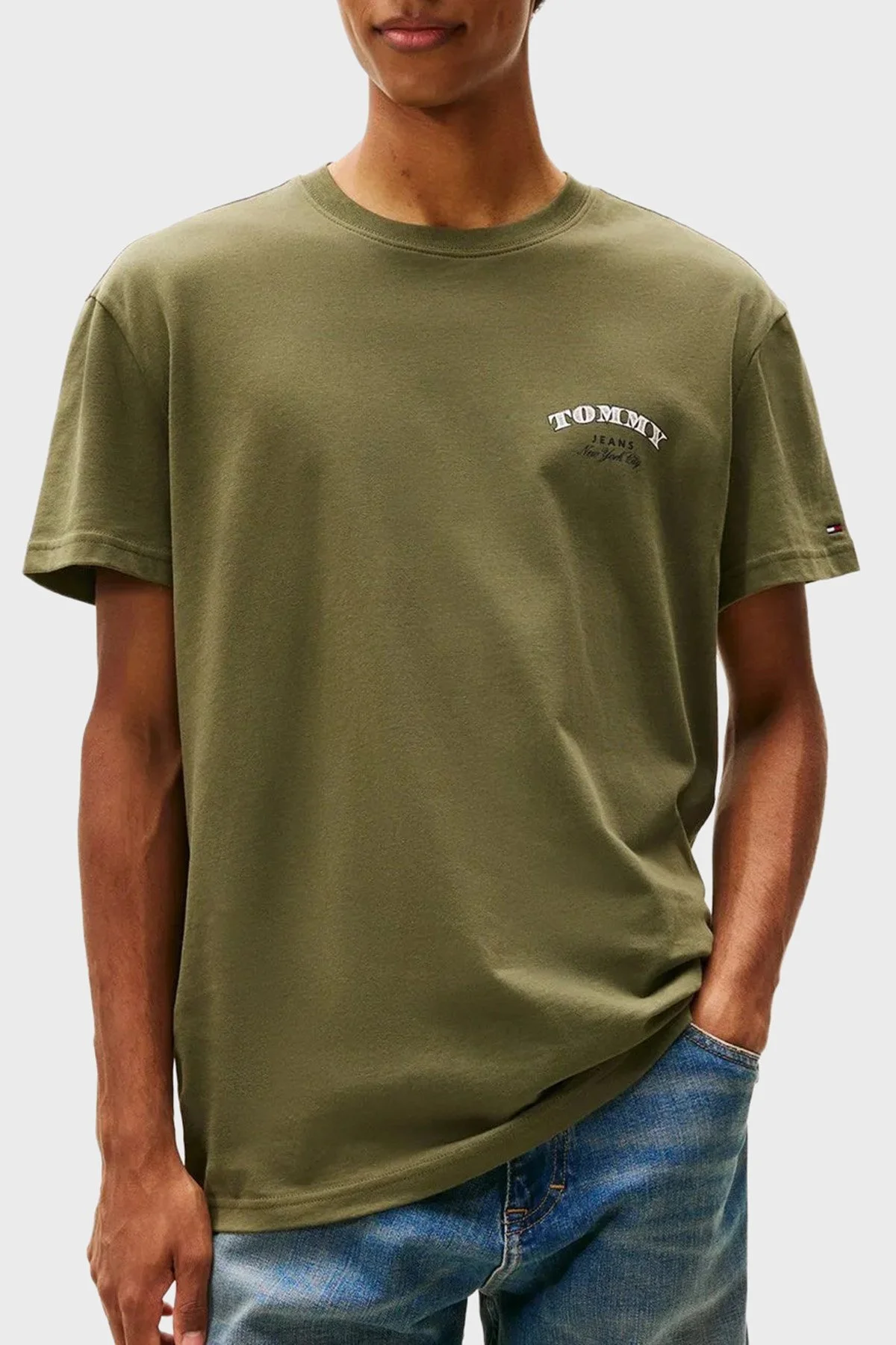 Tommy Jeans Sırt Baskılı Regular Fit Bisiklet Yaka Erkek T Shirt DM0DM22318 GY1 KOYU YEŞİL - 1