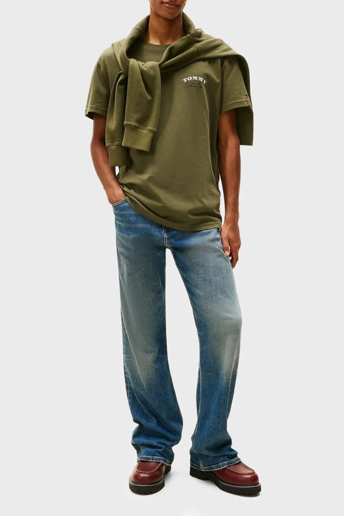 Tommy Jeans Sırt Baskılı Regular Fit Bisiklet Yaka Erkek T Shirt DM0DM22318 GY1 KOYU YEŞİL - 2