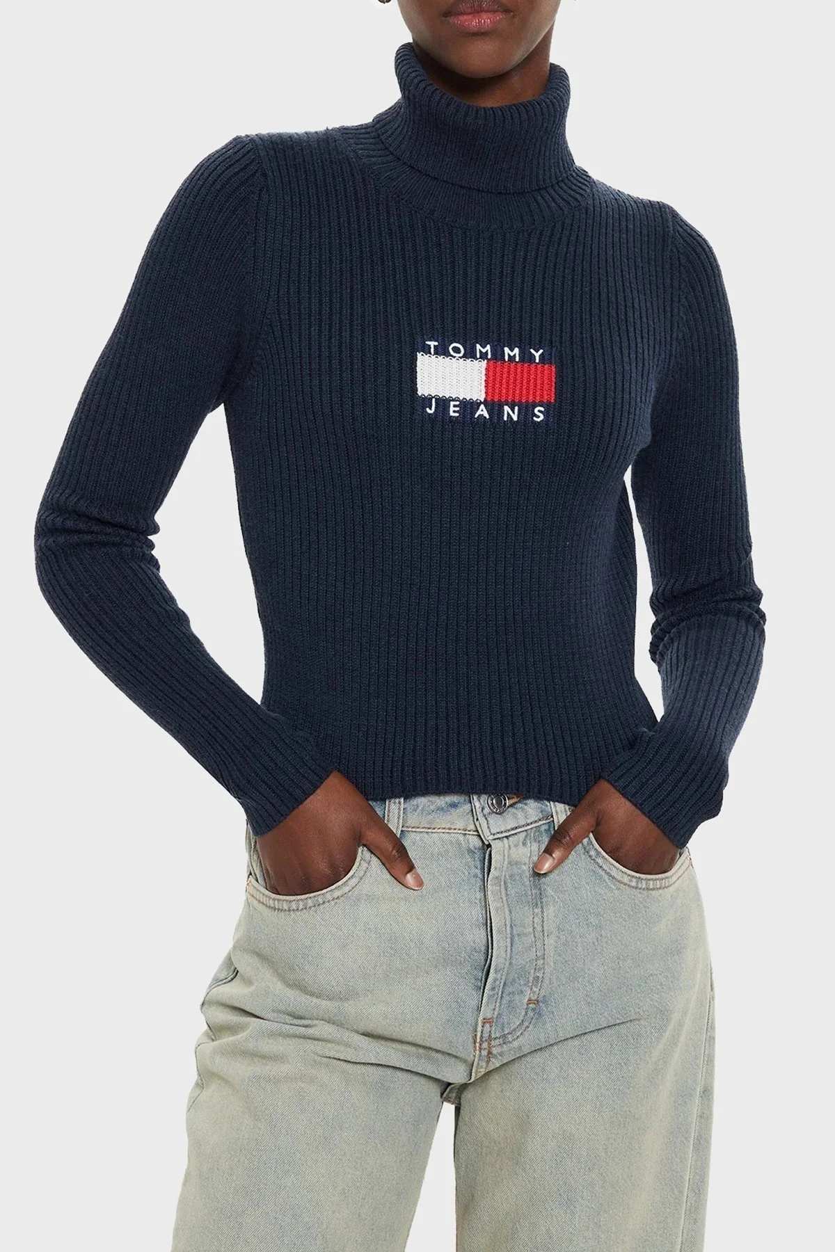 Tommy Jeans Slim Fit Balıkçı Yaka Örme Bayan Kazak DW0DW18678 DRO LACİVERT - 6