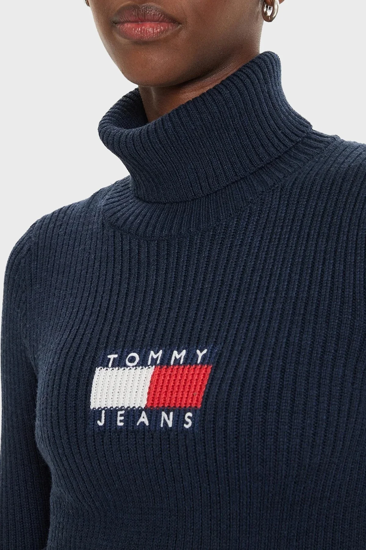 Tommy Jeans Slim Fit Balıkçı Yaka Örme Bayan Kazak DW0DW18678 DRO LACİVERT - 9