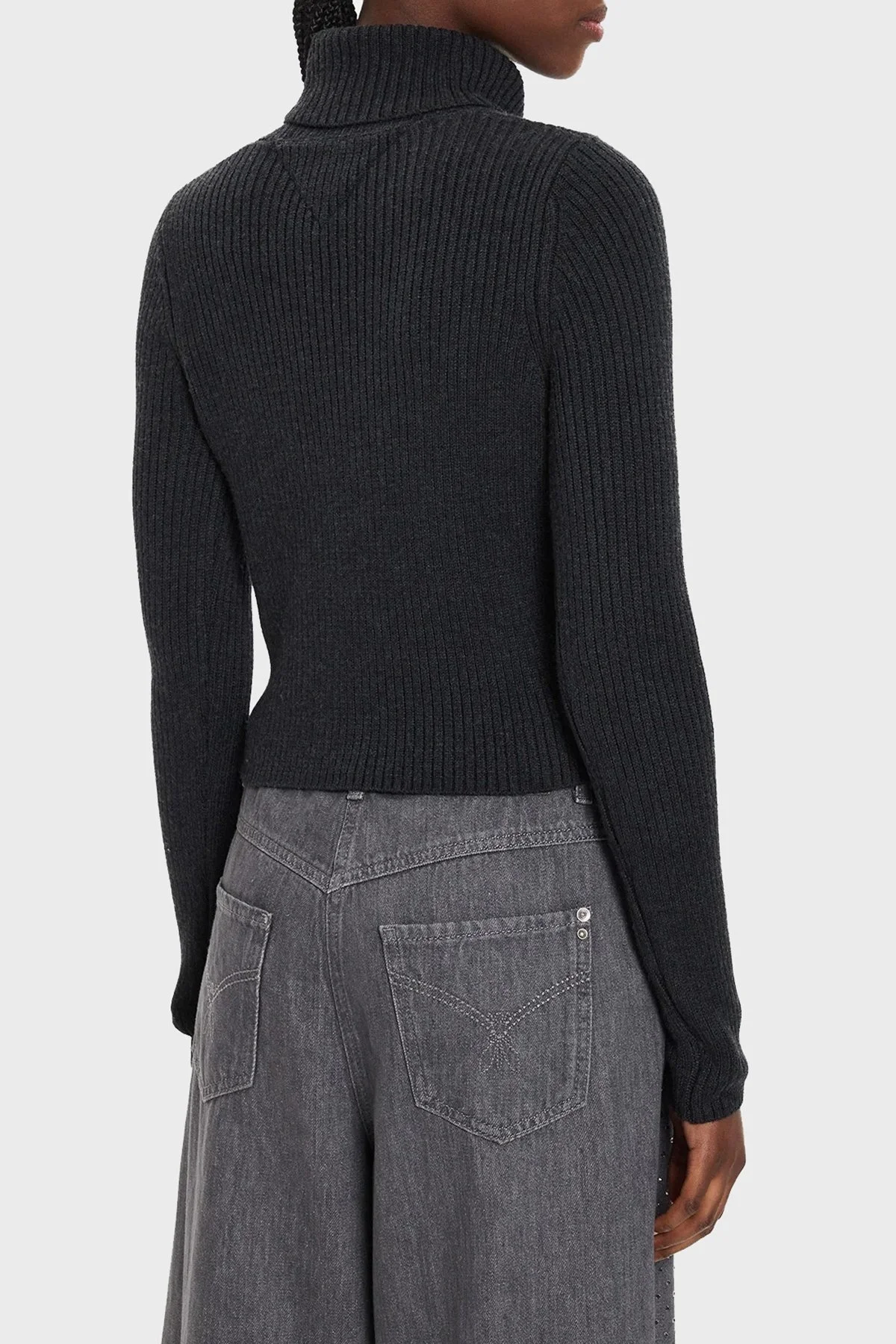 Tommy Jeans Slim Fit Balıkçı Yaka Örme Bayan Kazak DW0DW18678 HEV ANTRASİT - 7