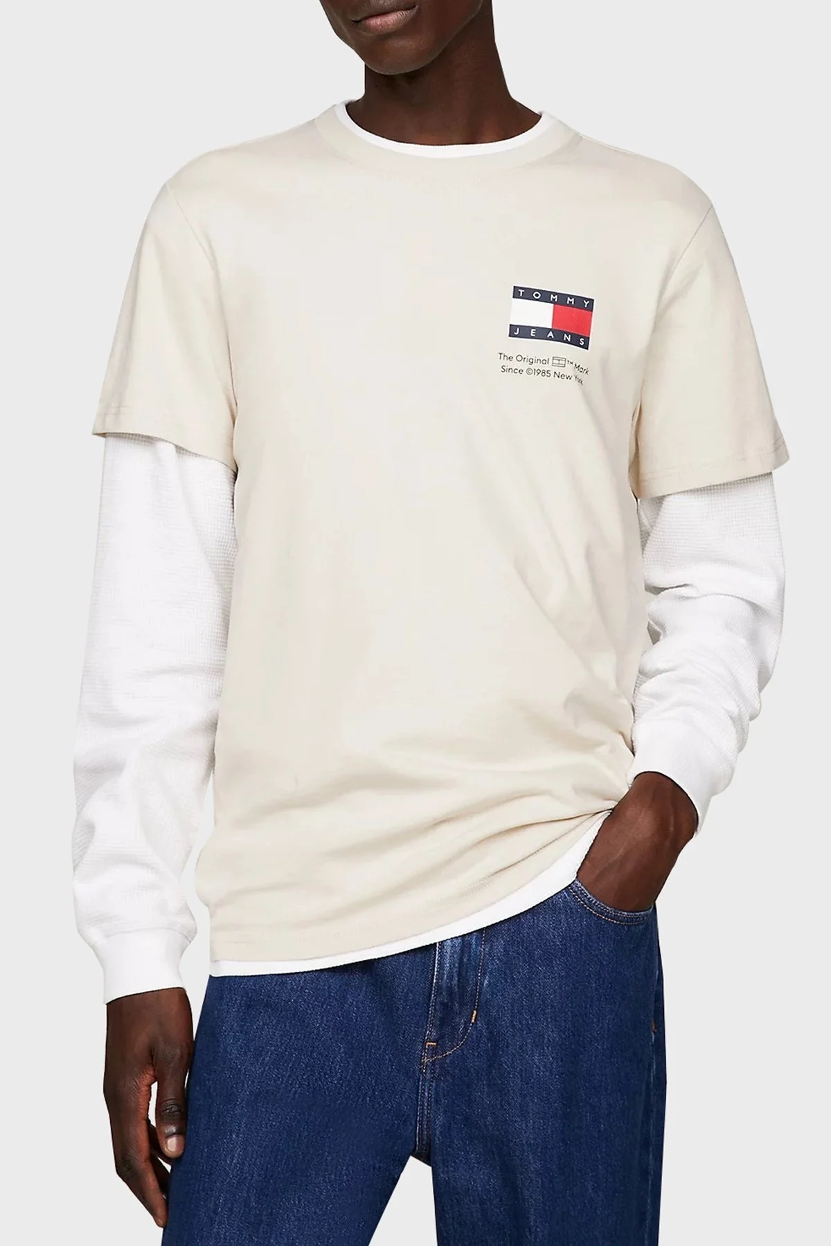Tommy Jeans Slim Fit Bisiklet Yaka Erkek T Shirt DM0DM18263 ACG BEJ - 1