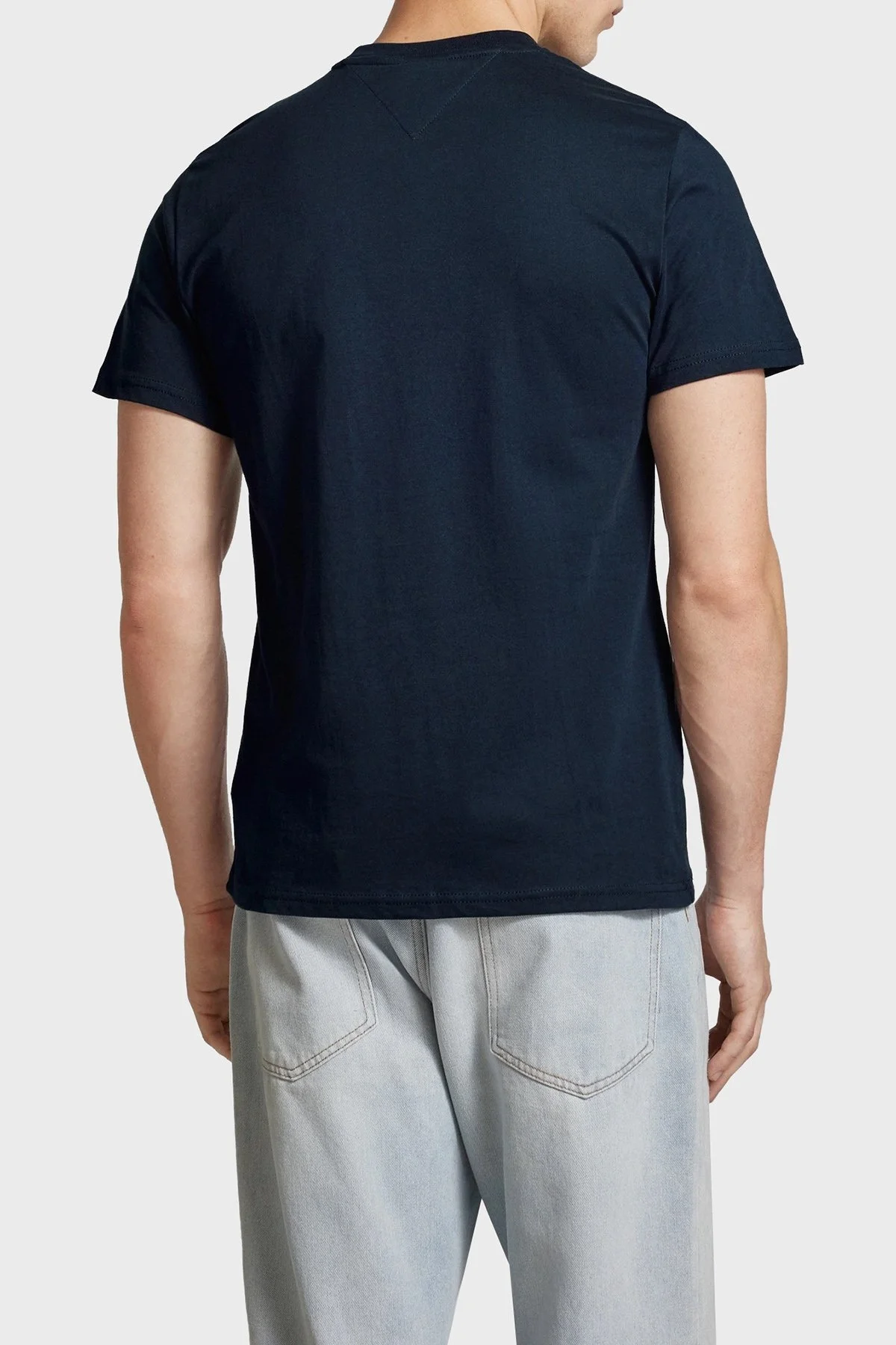Tommy Jeans Slim Fit Bisiklet Yaka Erkek T Shirt DM0DM18555 C1G LACİVERT - 4