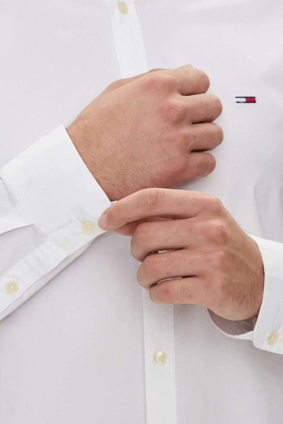 Tommy Jeans Streç Pamuklu Regular Fit Erkek Gömlek DM0DM19519 YBR BEYAZ - 5