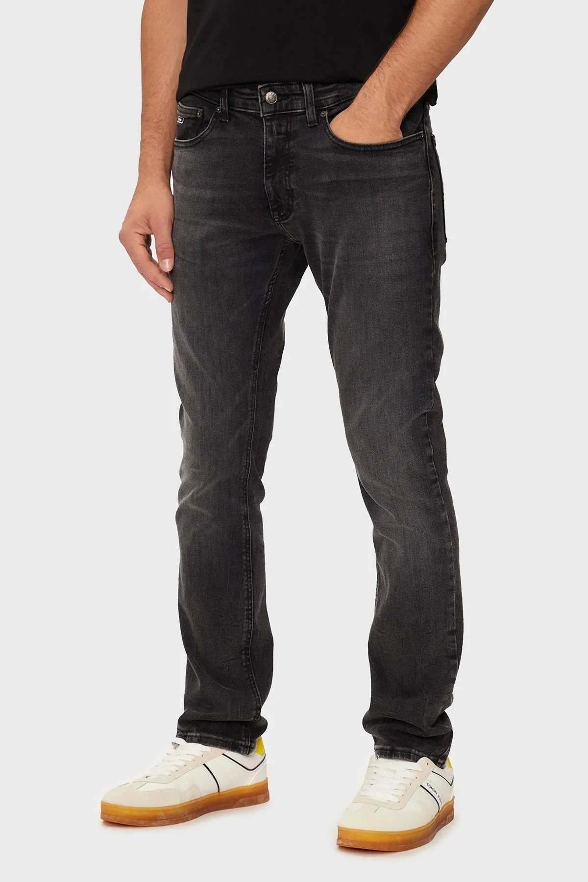 Tommy Jeans Streç Pamuklu Slim Fit Normal Bel Boru Paça Jeans Erkek Kot Pantolon DM0DM20384 1BZ SİYAH - 1