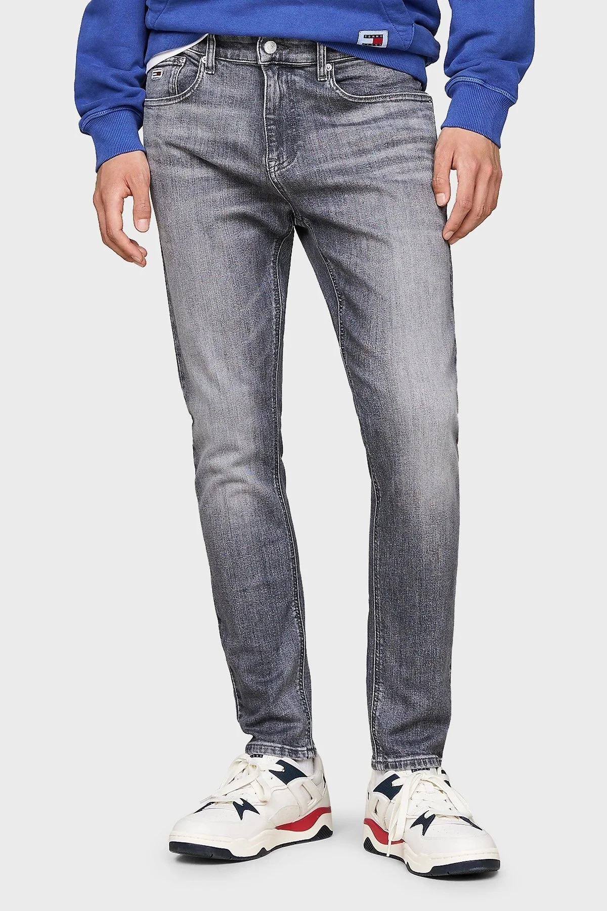 Tommy Jeans Streç Pamuklu Slim Fit Normal Bel Daralan Paça Jeans Erkek Kot Pantolon DM0DM20391 1BZ GRİ - 1