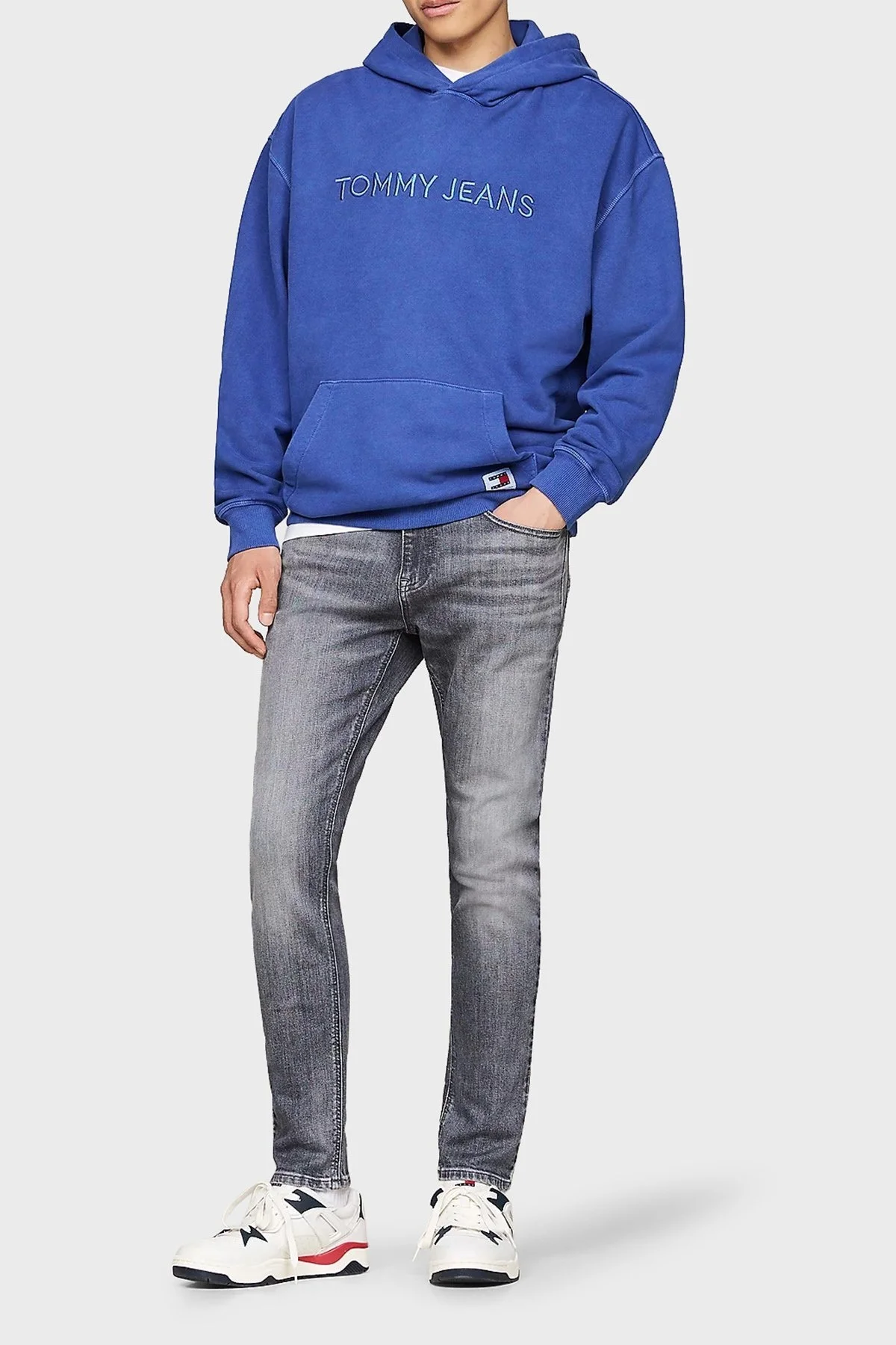 Tommy Jeans Streç Pamuklu Slim Fit Normal Bel Daralan Paça Jeans Erkek Kot Pantolon DM0DM20391 1BZ GRİ - 2