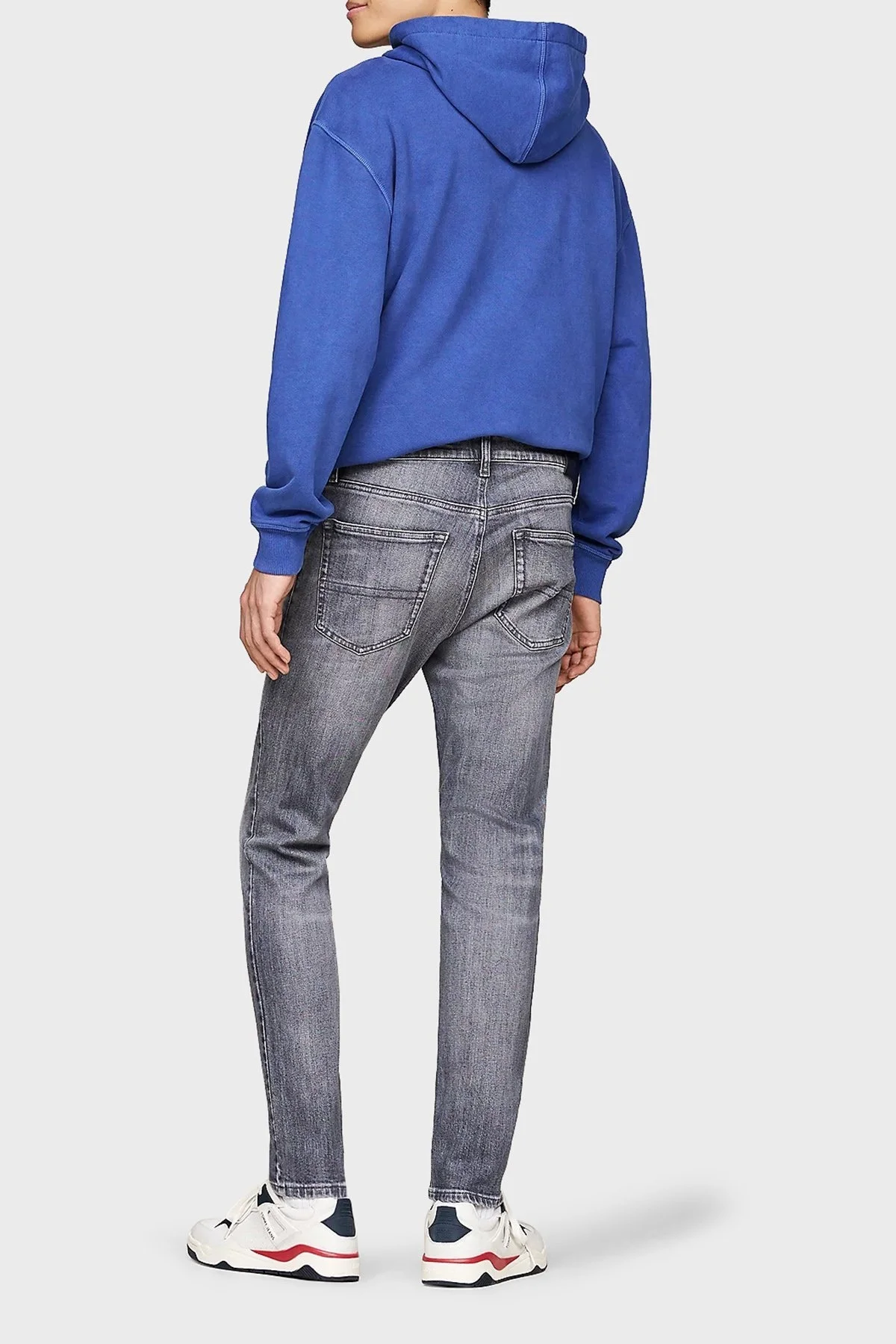 Tommy Jeans Streç Pamuklu Slim Fit Normal Bel Daralan Paça Jeans Erkek Kot Pantolon DM0DM20391 1BZ GRİ - 4