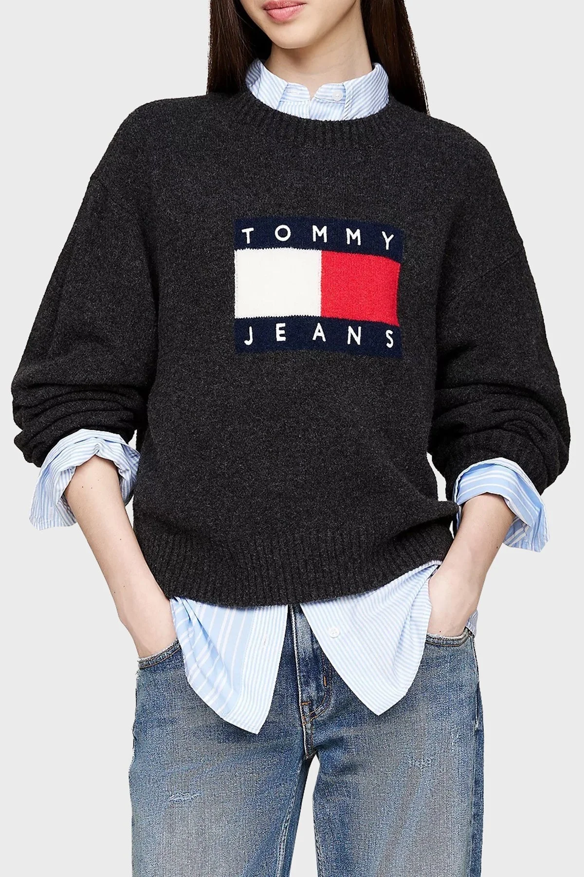 Tommy Jeans Streç Yünlü Relaxed Fit Bisiklet Yaka Bayan Kazak DW0DW18681 HEV ANTRASİT - 1