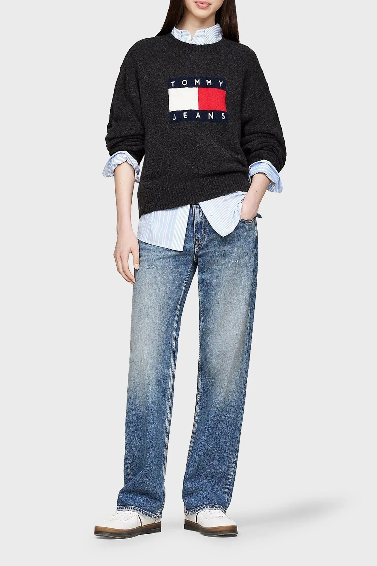 Tommy Jeans Streç Yünlü Relaxed Fit Bisiklet Yaka Bayan Kazak DW0DW18681 HEV ANTRASİT - 3