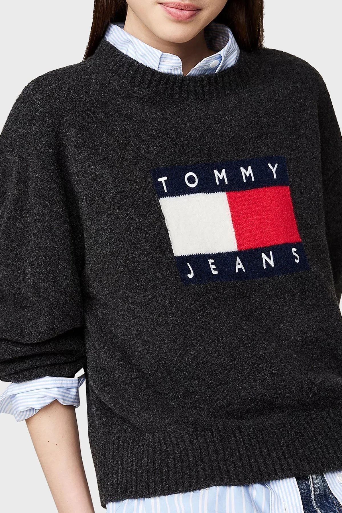 Tommy Jeans Streç Yünlü Relaxed Fit Bisiklet Yaka Bayan Kazak DW0DW18681 HEV ANTRASİT - 4