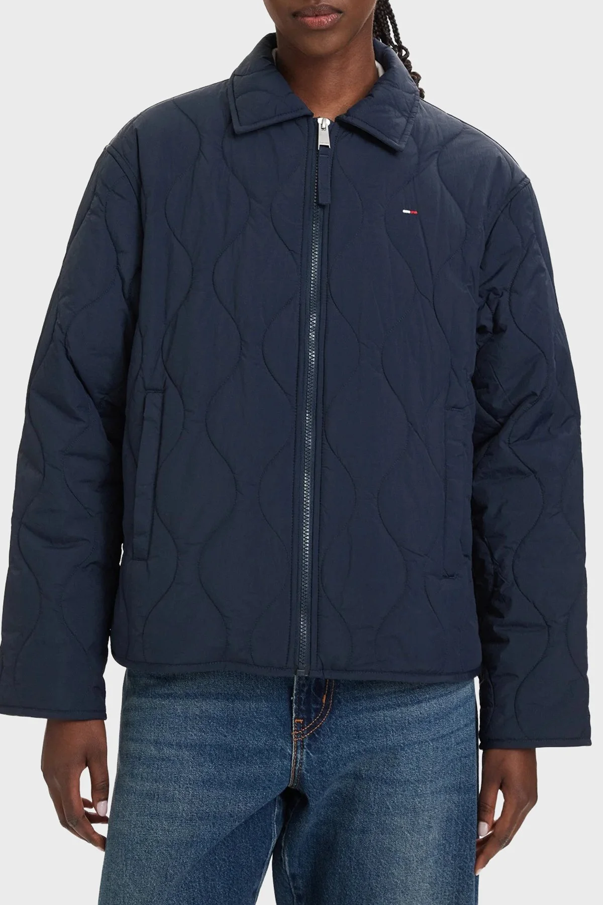 Tommy Jeans Su İtici Kapitoneli Klasik Yaka Kadın Mont DW0DW22909 C1G Lacivert - 1