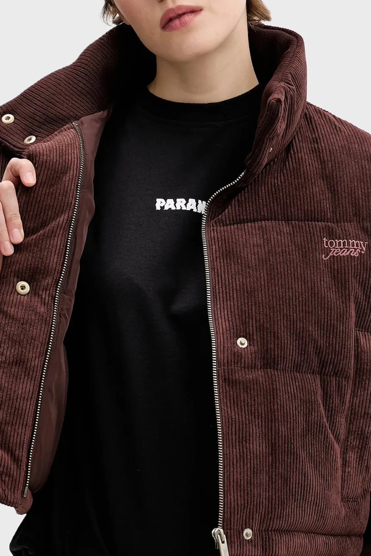 Tommy Jeans Su İtici Relaxed Fit Dik Yaka Kadife Bayan Mont DW0DW21658 GS7 KAHVE - 6