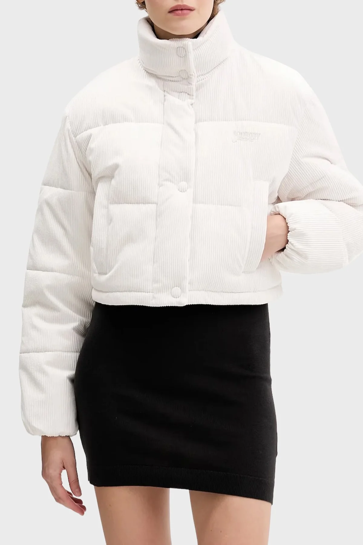 Tommy Jeans Su İtici Relaxed Fit Dik Yaka Kadife Bayan Mont DW0DW21658 YBH BEYAZ - 1