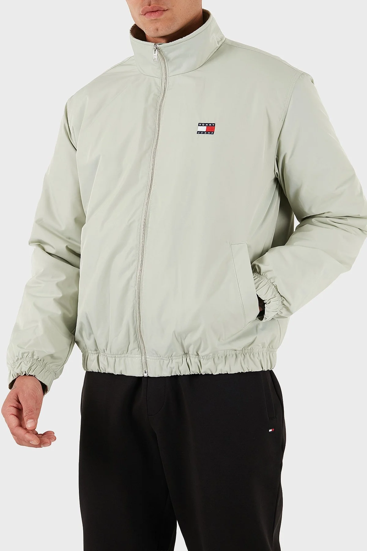 Tommy Jeans Su İtici Relaxed Fit Dik Yaka Logolu Erkek Mont DM0DM21936 M1C YEŞİL - 3