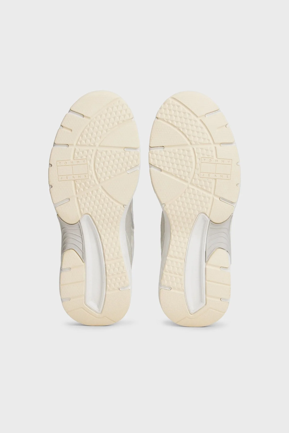 Tommy Jeans Süet Bağcıklı Sneaker Bayan Ayakkabı EN0EN02856 YBL BEYAZ - 3