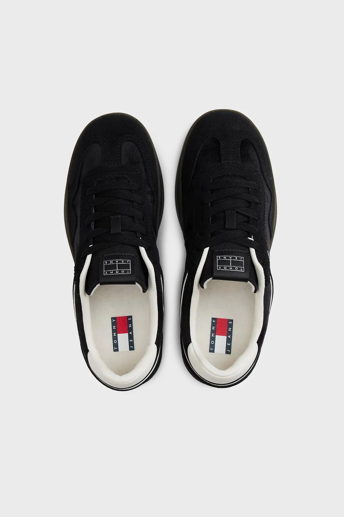 Tommy Jeans Süet Logolu Bağcıklı Sneaker Bayan Ayakkabı EN0EN02863 BDS SİYAH - 3