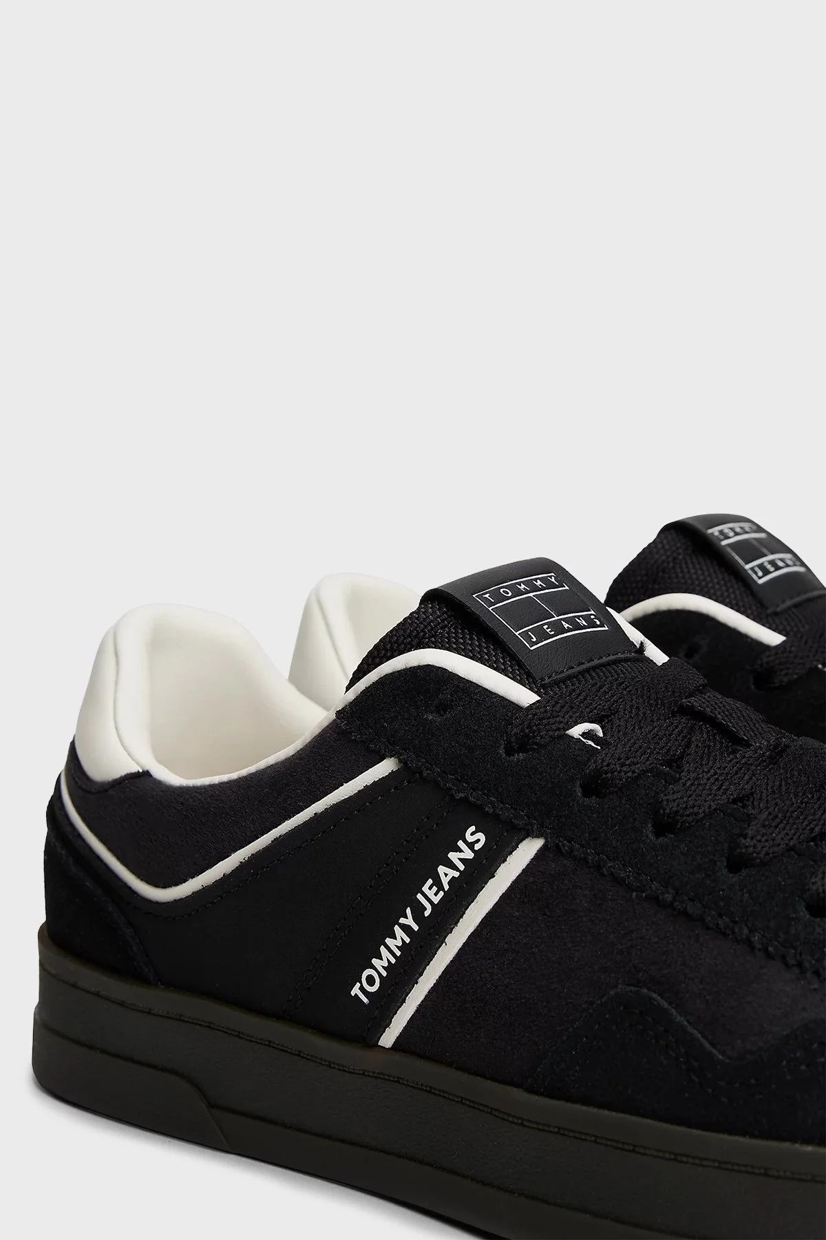 Tommy Jeans Süet Logolu Bağcıklı Sneaker Bayan Ayakkabı EN0EN02863 BDS SİYAH - 5