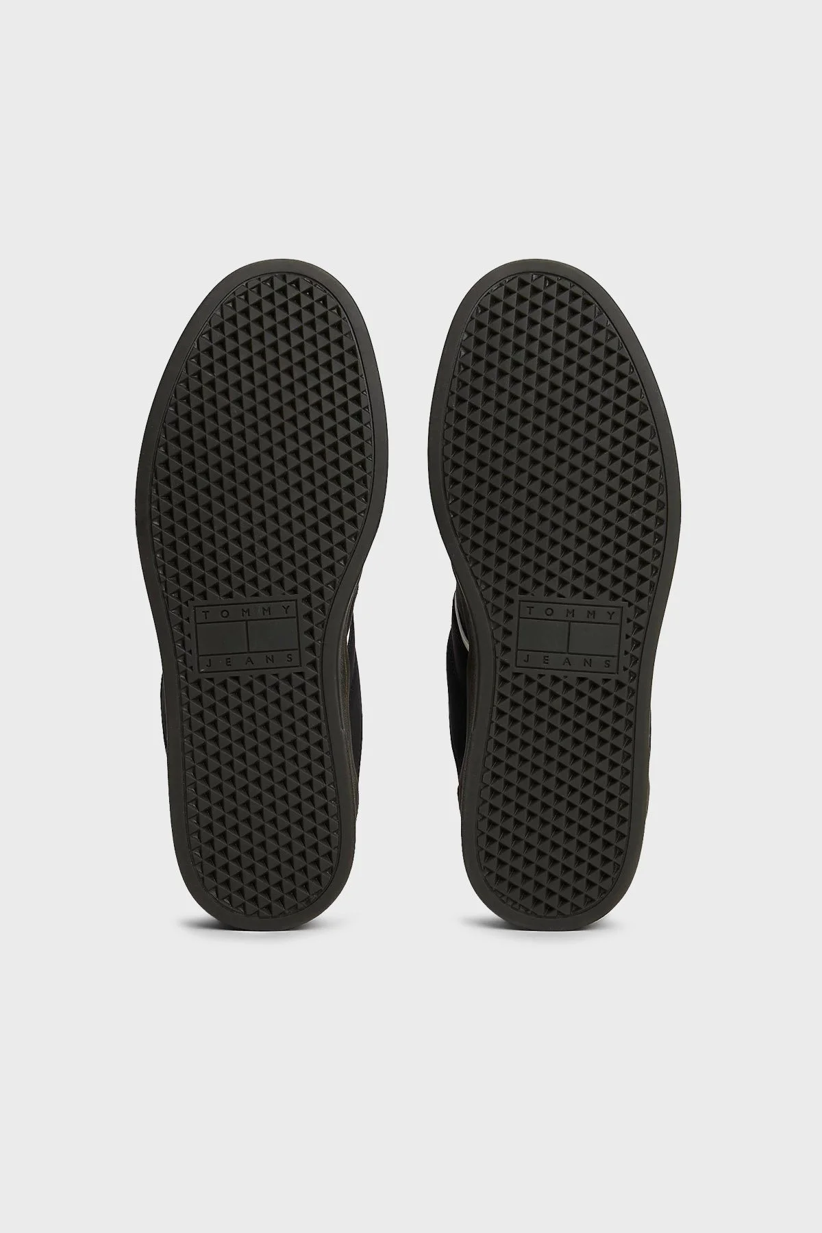 Tommy Jeans Süet Logolu Bağcıklı Sneaker Bayan Ayakkabı EN0EN02863 BDS SİYAH - 7