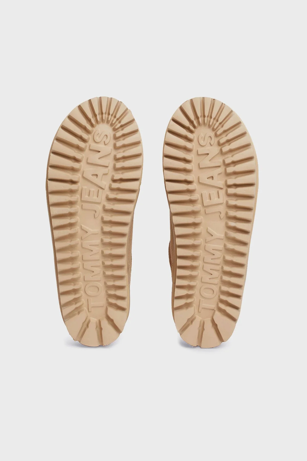 Tommy Jeans Süet Tırtıklı Platform Taban Kısa Kadın Bot EN0EN02599 AB9 BEJ - 7