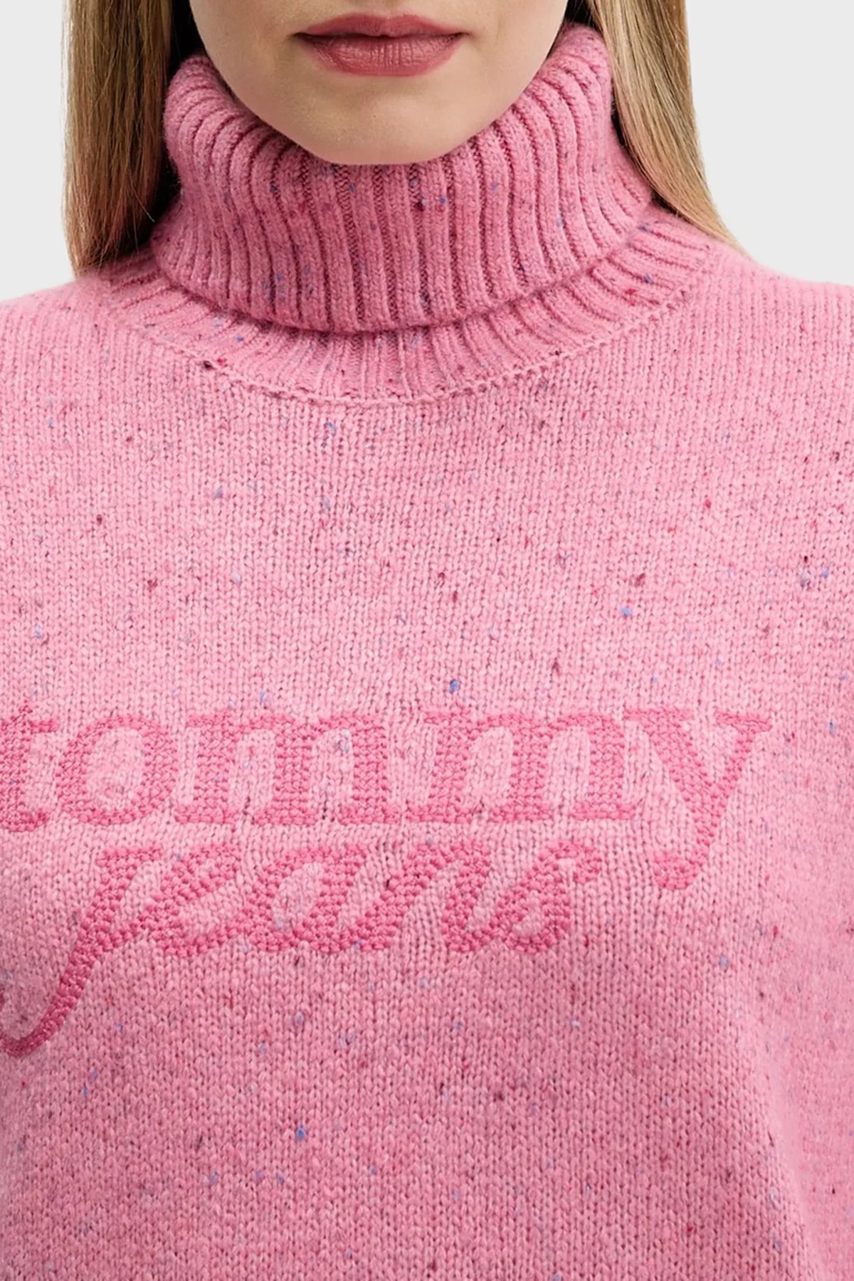 Tommy Jeans Yün Karışımlı Relaxed Fit Balıkçı Yaka Logolu Bayan Kazak DW0DW21687 THC PEMBE - 3