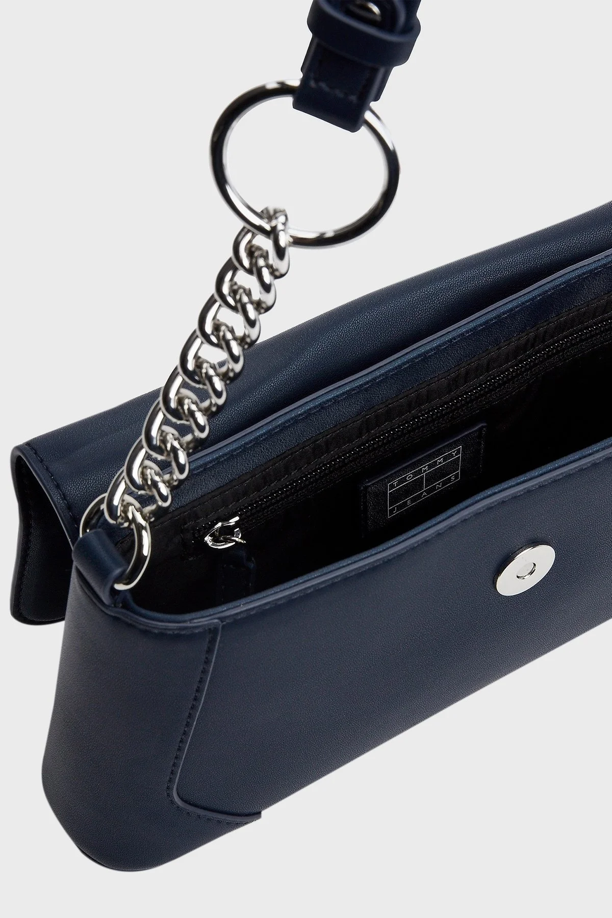 Tommy Jeans Zincirli Omuz Askılı Bayan Çanta AW0AW16282 C1G LACİVERT - 4