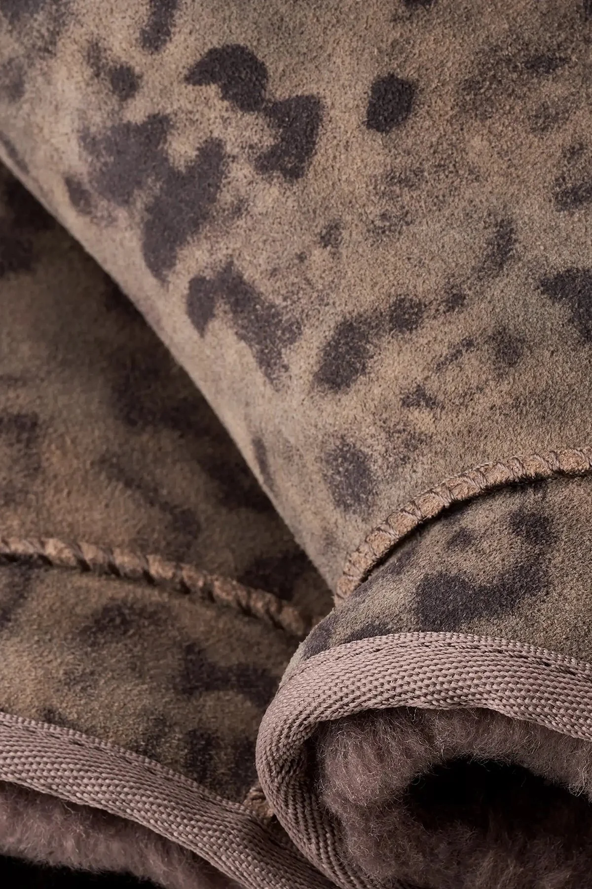Ugg W Classic Ultra Mini Spotted Benekli Süet Kadın Bot 1180623 Leopar - 5