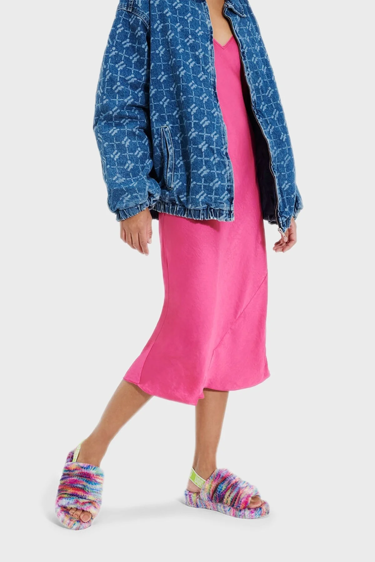 UGG W Fluff Yeah Pixelate Elastik Bantlı Bayan Terlik 1125007 FUŞYA-YEŞİL - 6