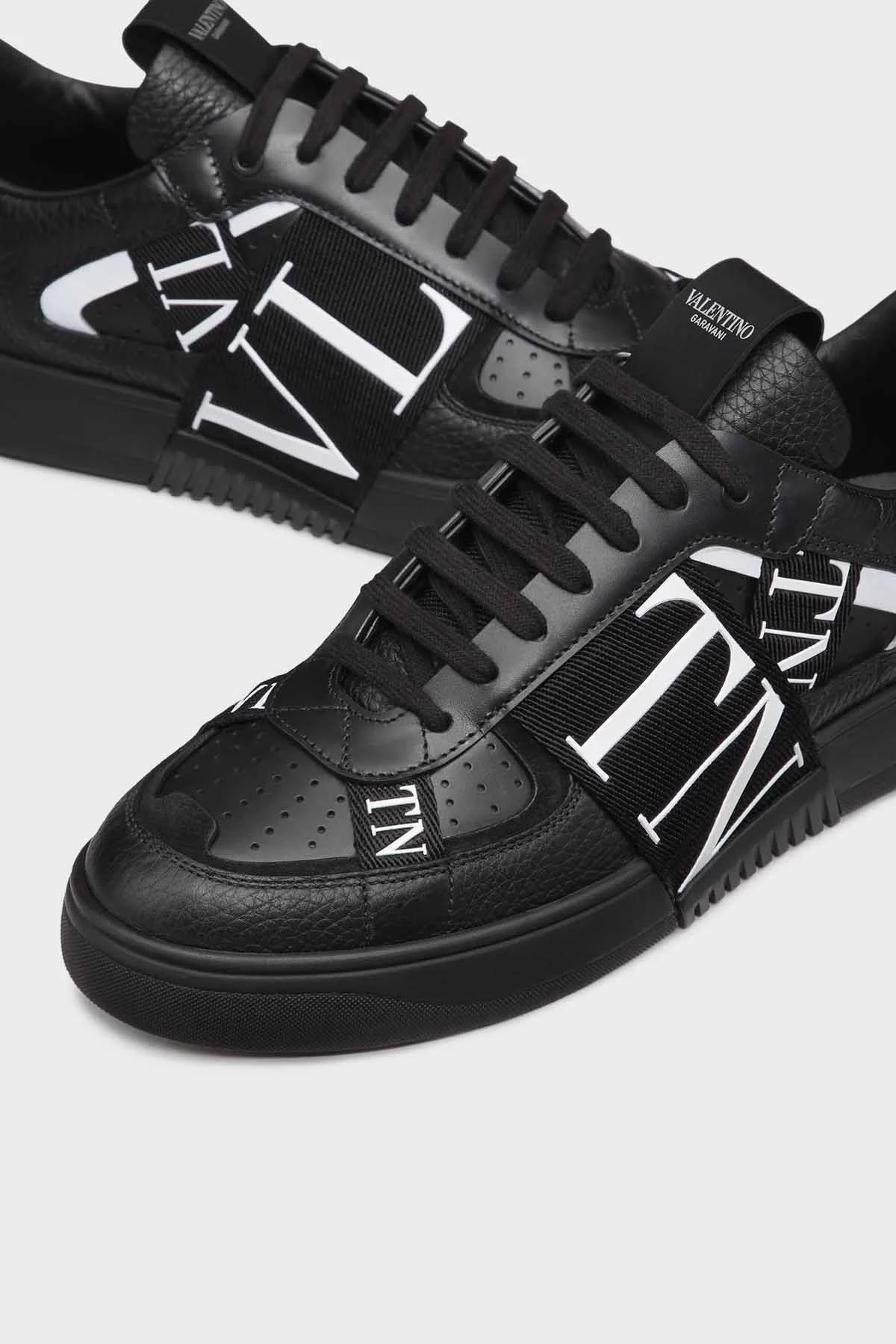 Valentino Garavani Deri Sneaker Erkek Ayakkabı 3Y2S0C58WRQ 0NO SİYAH - 3