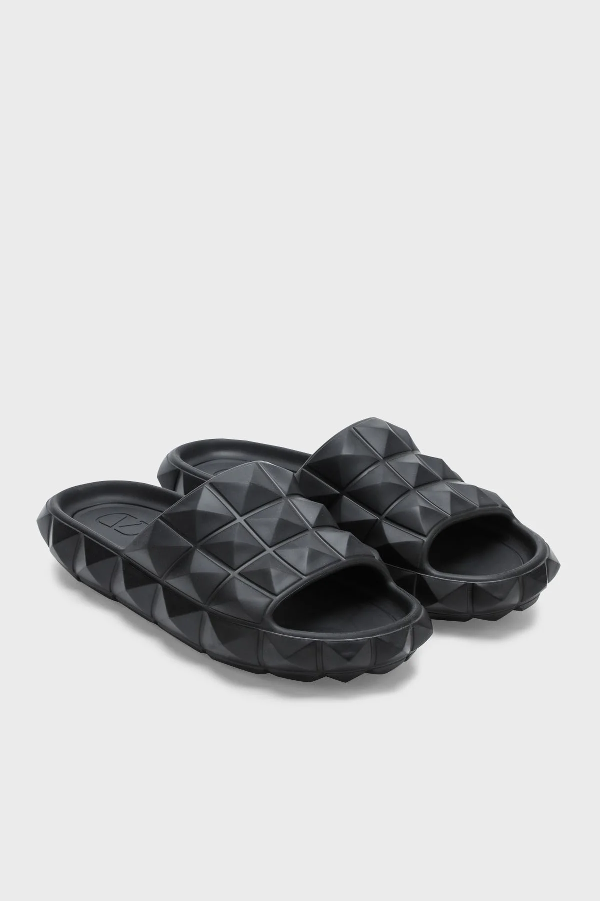 Valentino Garavani Kabartma Dokulu Erkek Terlik XY0S0F55QNA 0NO SİYAH - 2