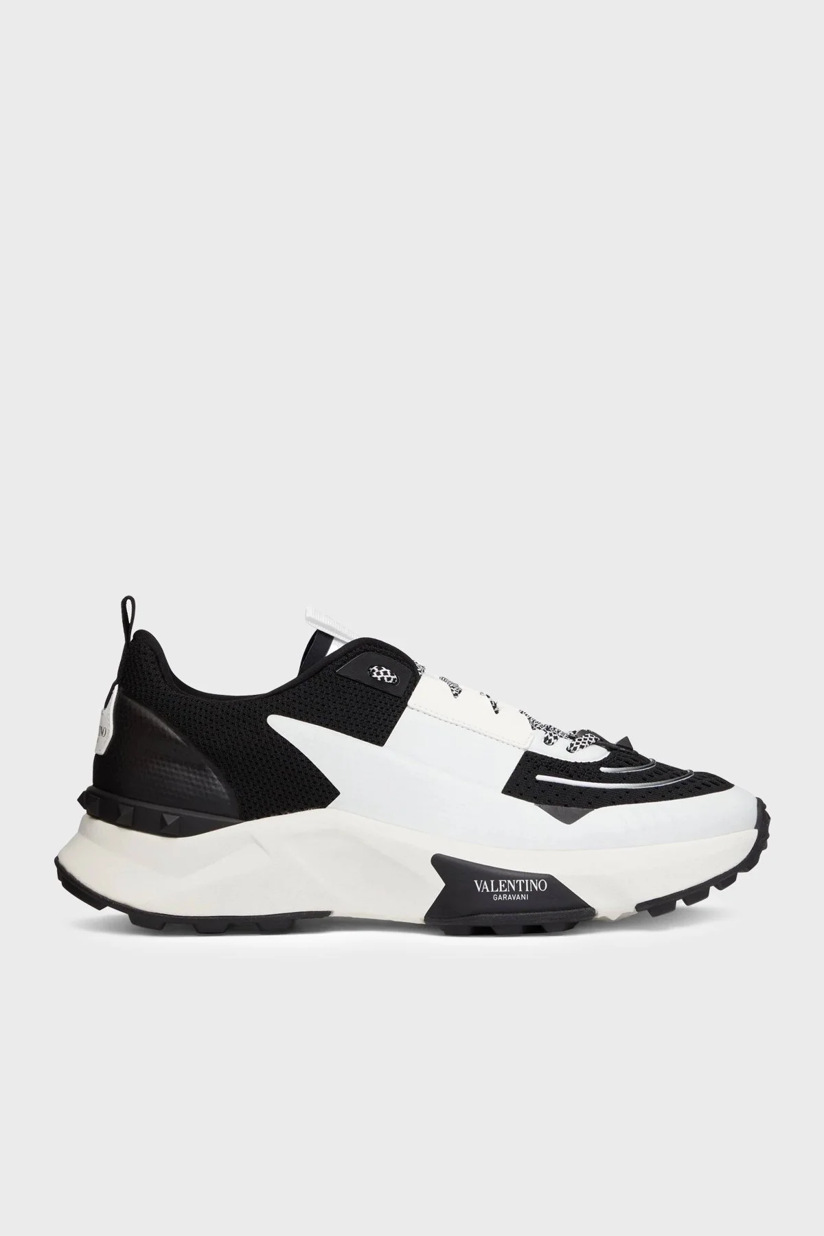 Valentino Garavani Logolu Kalın Tabanlı Sneaker Erkek Ayakkabı 5Y2S0H96PTN 0NI SİYAH - 1