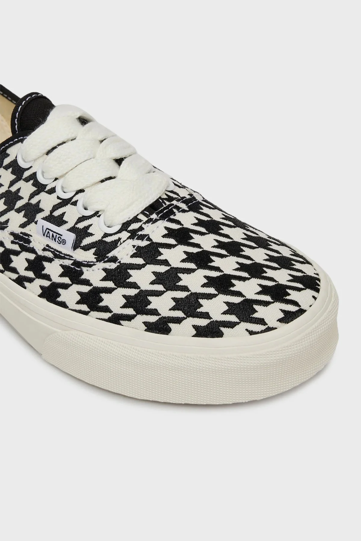 Vans Authentic Kazayağı Desenli Sneaker Unisex Ayakkabı VN000BW5YB21 BEYAZ-SİYAH - 5