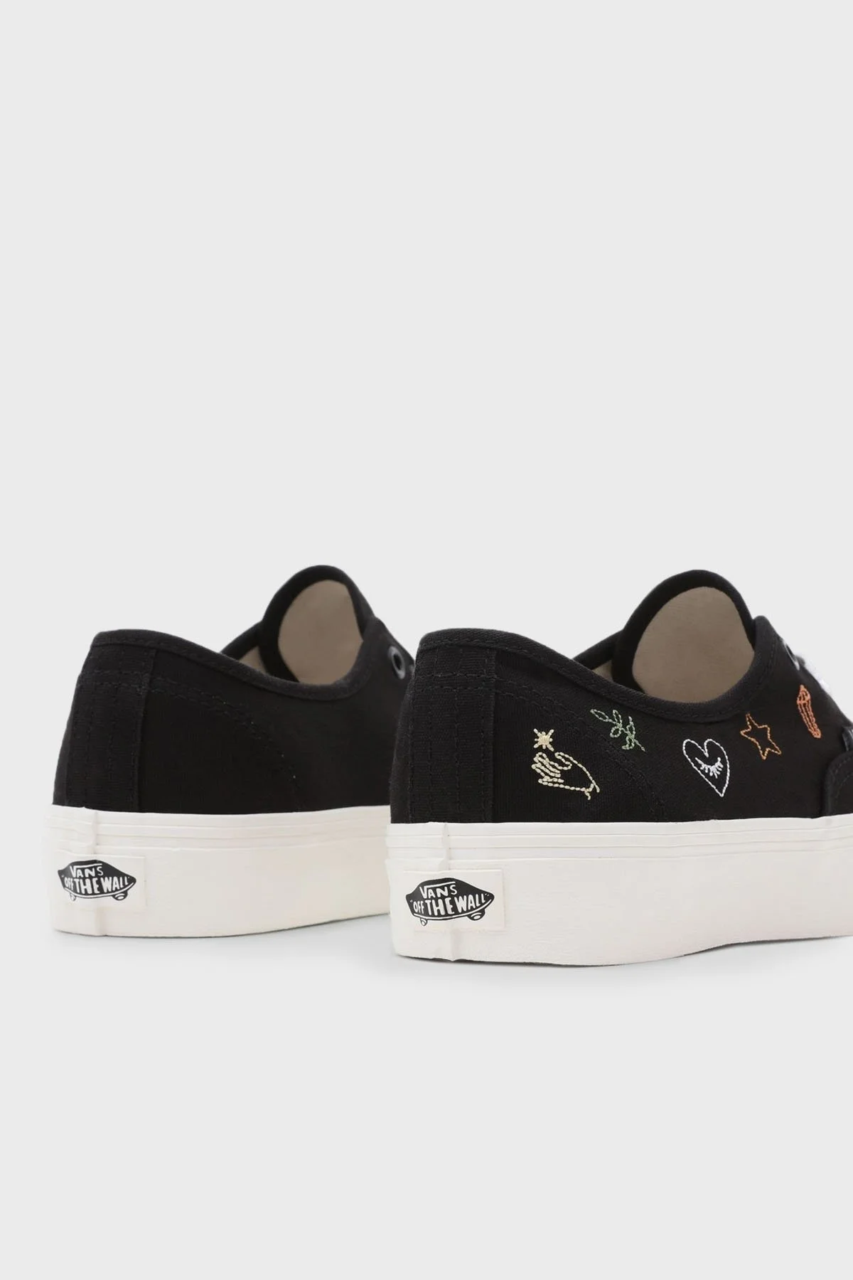 Vans Authentic VR3 Sneaker Bayan Ayakkabı VN0005UDBM81 SİYAH-BEYAZ - 6