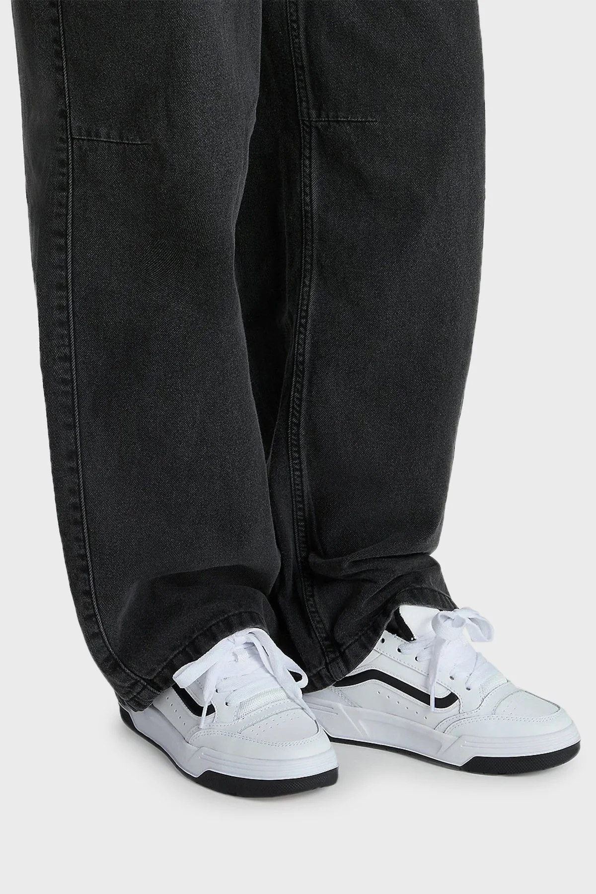 Vans Hylane Logolu Süet Sneaker Unisex Ayakkabı VN000D1JYB21 BEYAZ-SİYAH - 2