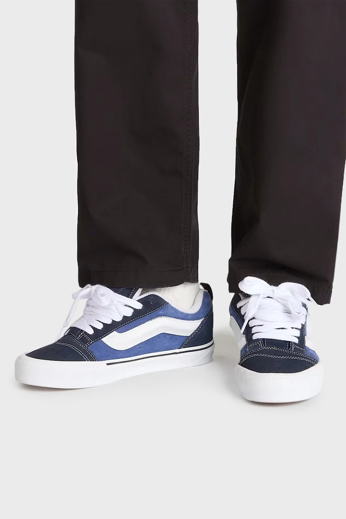 Vans Knu Skool Logolu Süet Sneaker Unisex Ayakkabı VN0009QCNWD1 LACİVERT-BEYAZ - 4