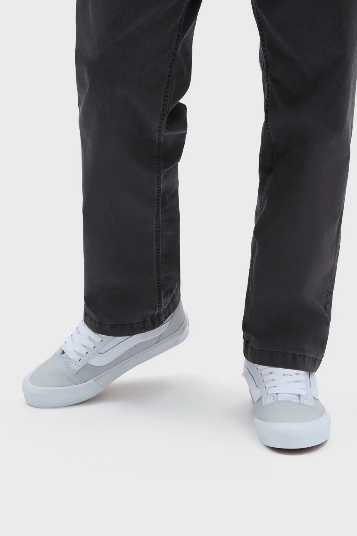 Vans Knu Skool Sneaker Unisex Ayakkabı VN0009QCYF91 BEYAZ-KIRMIZI - 2