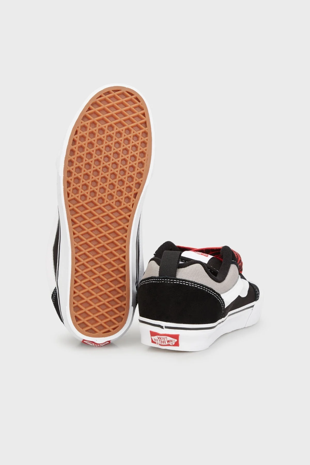 Vans Knu Skool Süet Sneaker Unisex Ayakkabı VN0009QCBA21 SİYAH-BEYAZ - 4