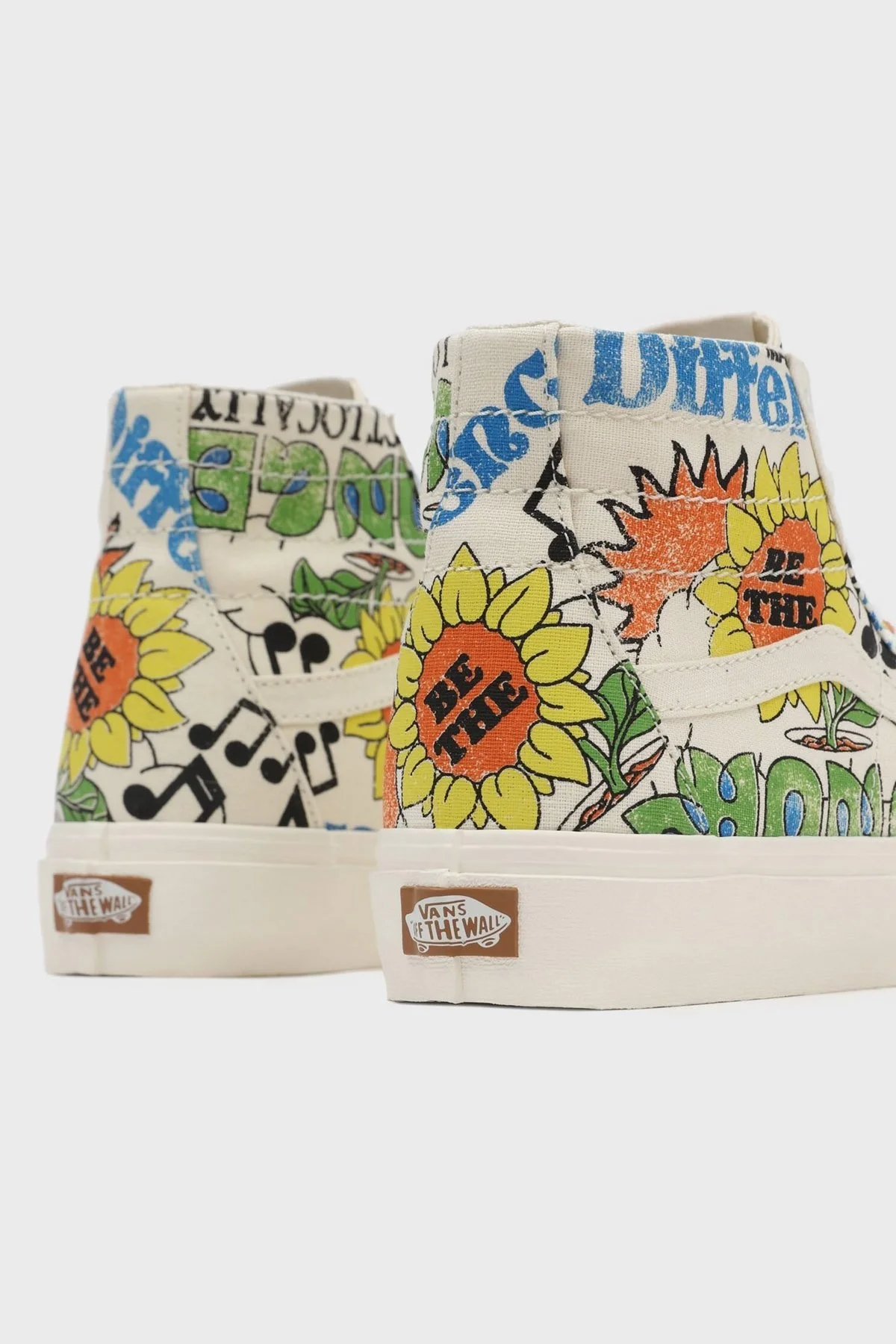 Vans Logolu Desenli UA SK8-Hi Unisex Ayakkabı VN0A4U16ARG1 BEYAZ-YEŞİL - 4