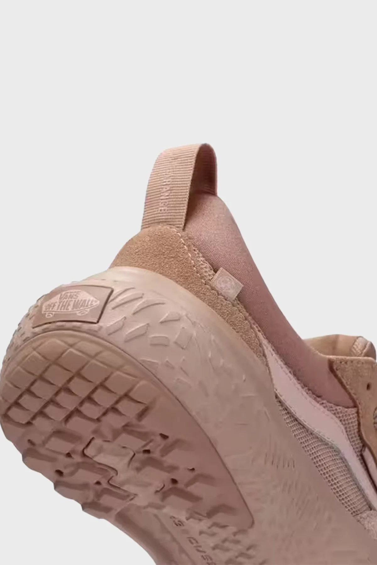 Vans MTE UltraRange Neo VR3 Logolu Süet Detaylı Sneaker Unisex Ayakkabı VN000BCETUP1 VİZON - 3